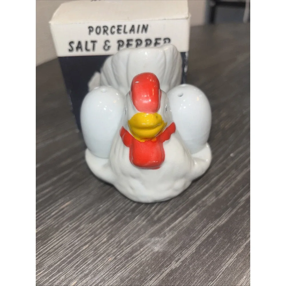 Vintage Porcelain Hen & Egg Napkin Holder/ Salt & Pepper Shakers New in box!